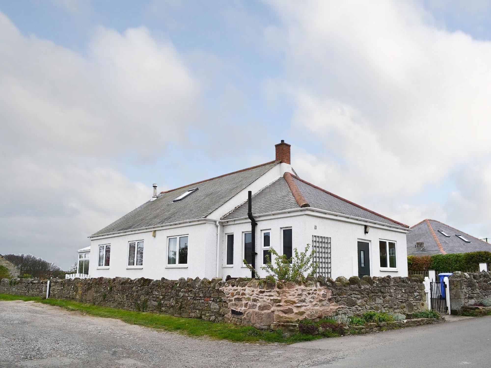 The Old Parish Hall Seahouses Bagian luar foto